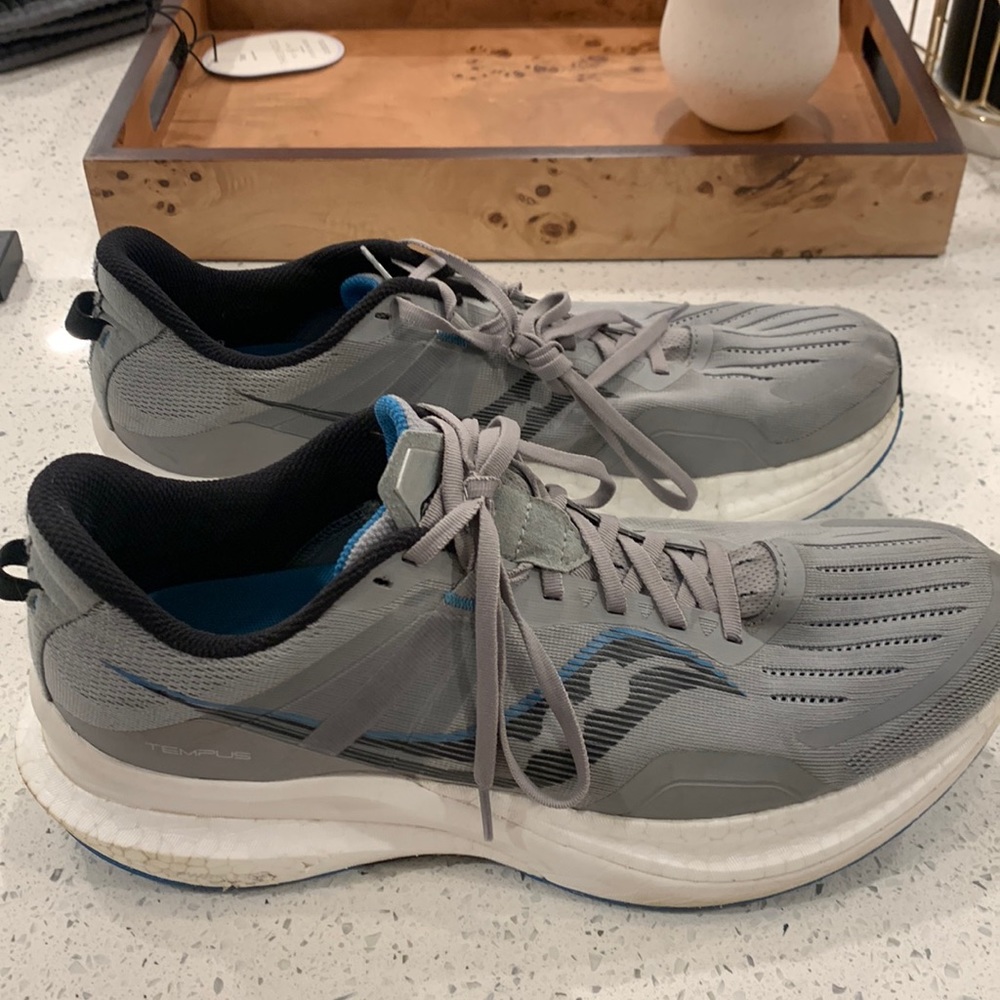 Saucony Tempus running shoes